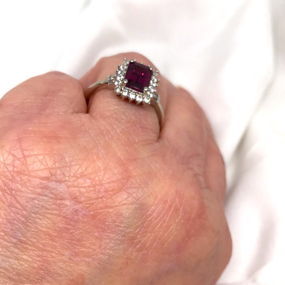 Wine colored Garnet w/ Zircon Ring Sz 8 - Picture 8 of 8